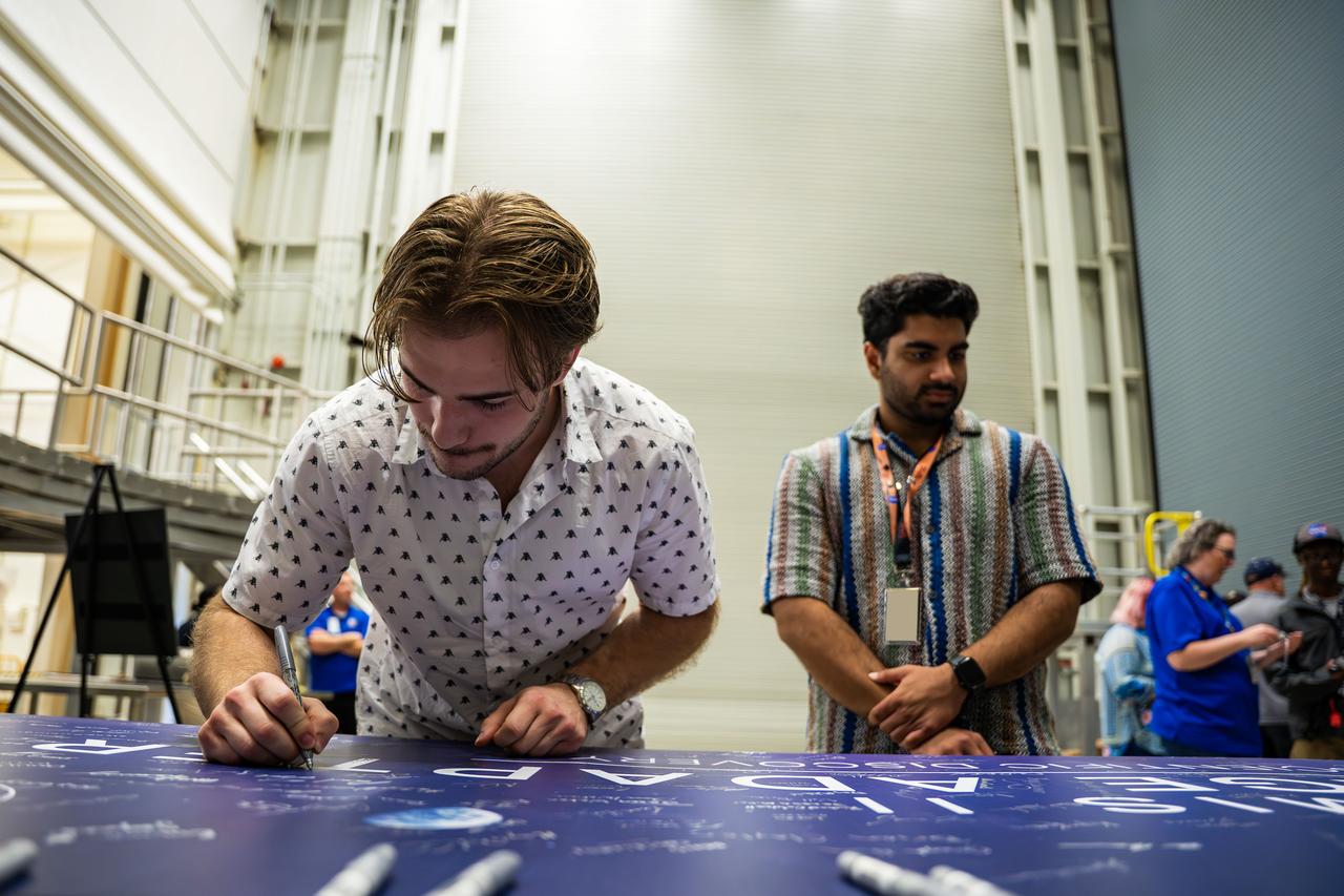 These images show NASA employees attending an event August 14, 2025, at Marshall Space Flight Center in Huntsville, Alabama, to view the Orion stage adapter for Artemis II before it is transported to NASA’s Kennedy Space Center in Florida. Manufactured entirely at NASA Marshall, the adapter plays a crucial role in connecting the SLS (Space Launch System) rocket’s interim cryogenic propulsion stage to the Orion spacecraft. This adapter is the final piece of SLS hardware to be delivered to Kennedy Space Center in preparation for the Artemis II mission.